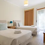 Ocean Breeze Тавира